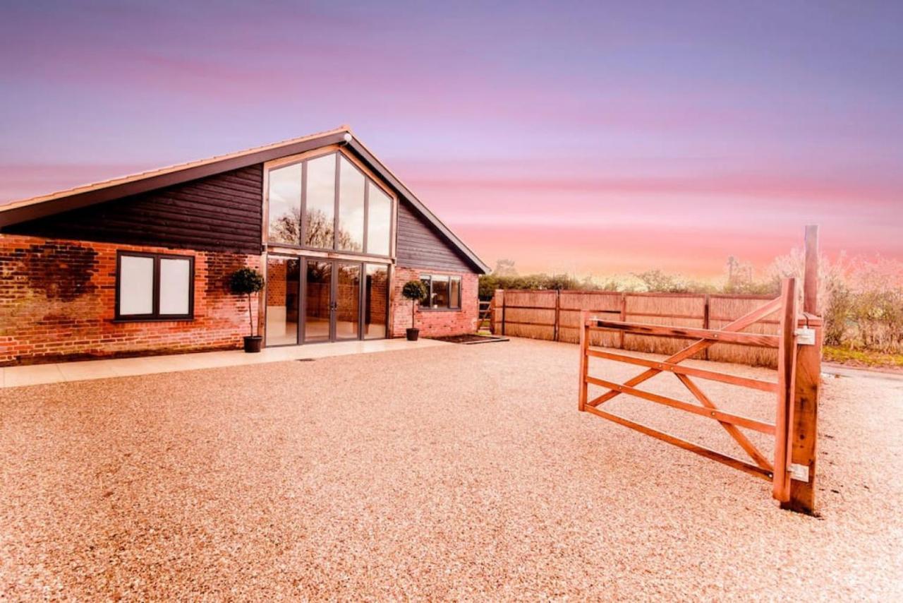Beautiful Barn Conversion Close To The Broads Dilham Ngoại thất bức ảnh