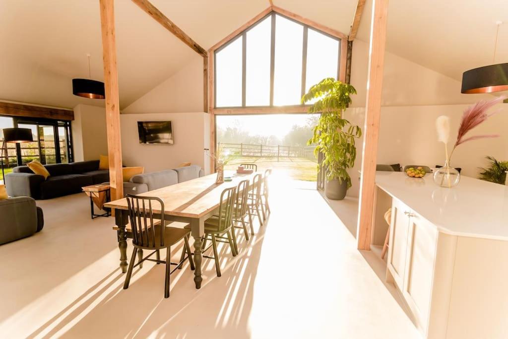 Beautiful Barn Conversion Close To The Broads Dilham Ngoại thất bức ảnh