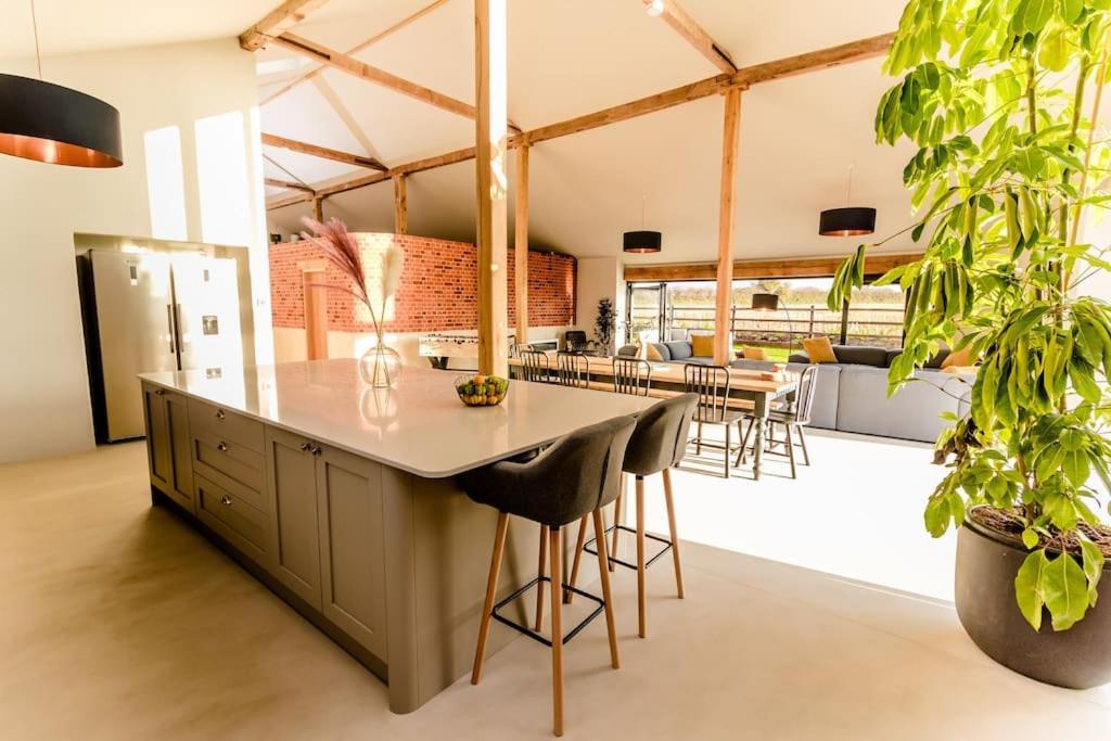 Beautiful Barn Conversion Close To The Broads Dilham Ngoại thất bức ảnh